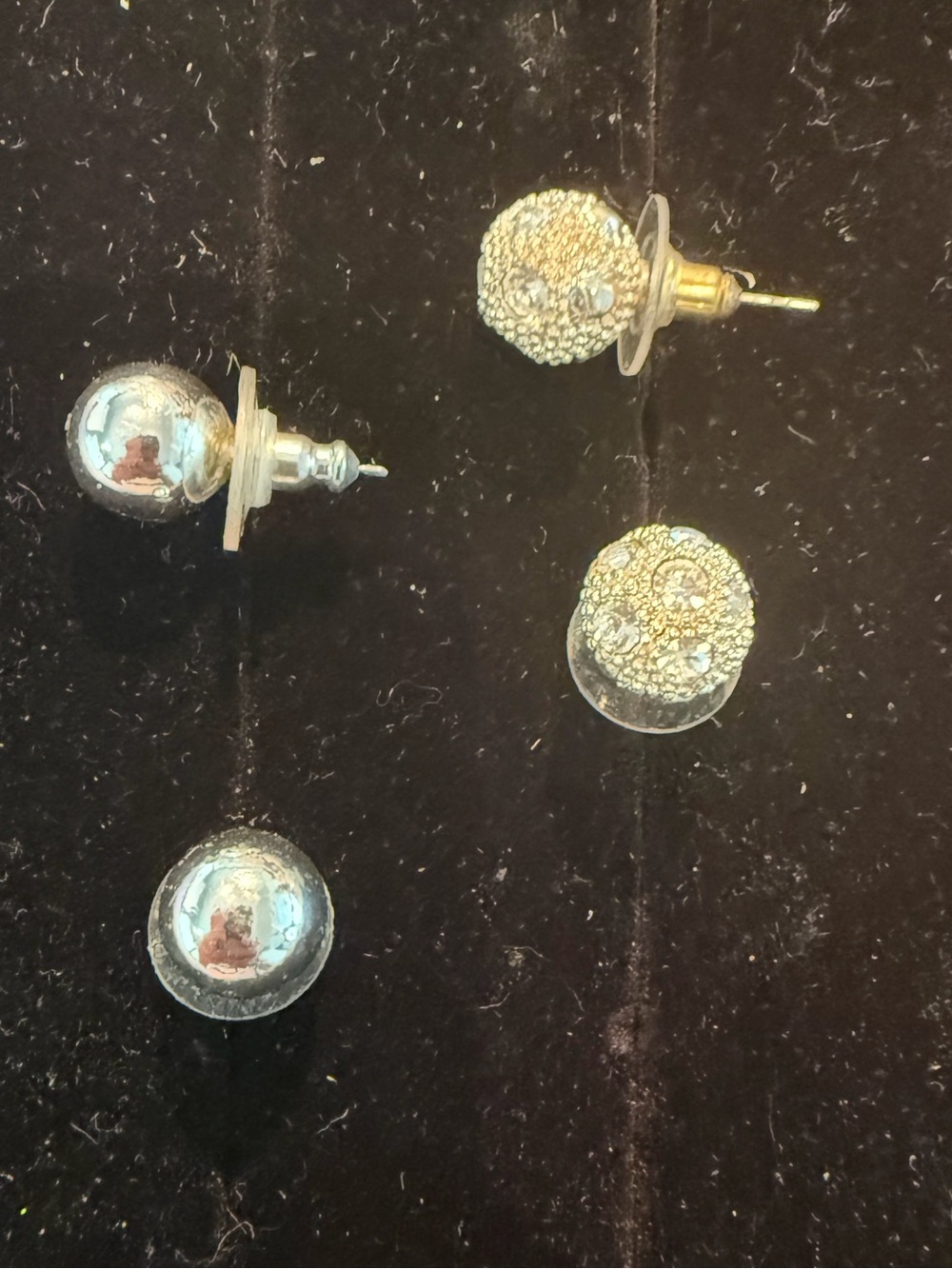 Set of ball earrings, silver and crystal sparkles.